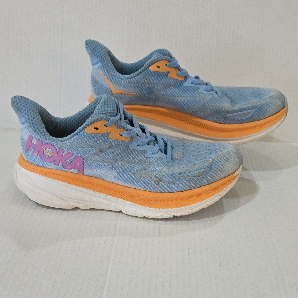 Hoka Clifton 9 Womens Blue and Orange Running Shoes Size 8.5 B